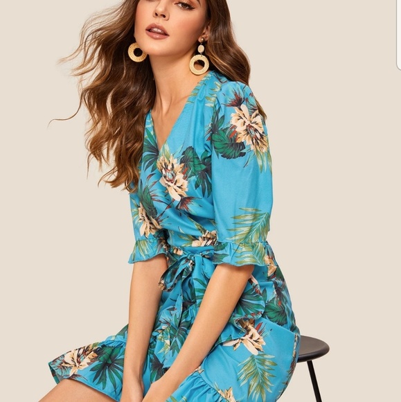 Self tie ruffle floral palm leaves dress med 4-6 - Picture 6 of 8